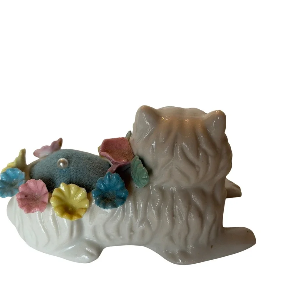 Vintage Ceramic White Cat Pincushion Floral Blue Pillow‎ 1978 Gift Notations